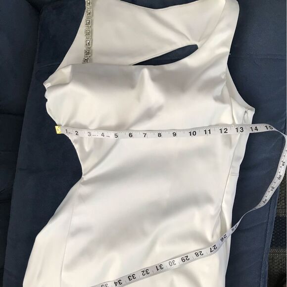 Faviana Candlelight Matte Satin Open Back Formal Dress Bridal Minimalist Size 4 - Picture 12 of 16